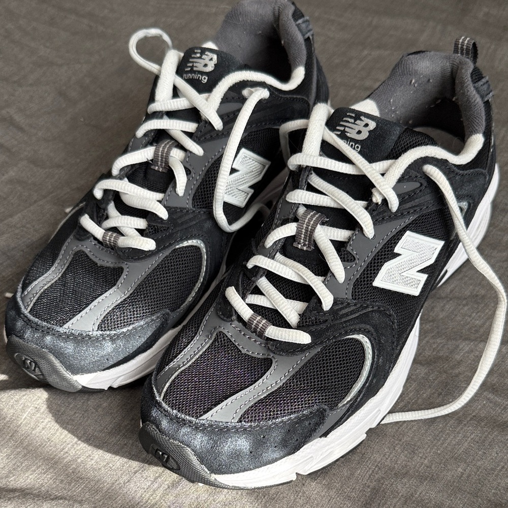 New Balance Charcoal and White Running Shoes - Picture 4 of 9